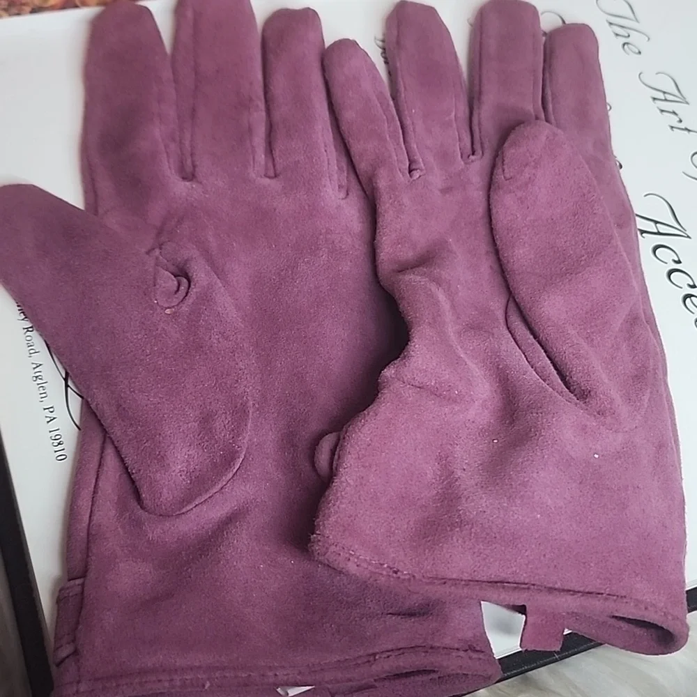 Talbots Mulberry Suede Buckle Lined Gloves M